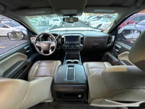 Used 2018 Chevrolet Silverado 1500 LTZ Z71 image 25