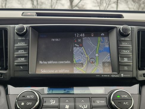 Used 2018 Toyota RAV4 Limited image 27