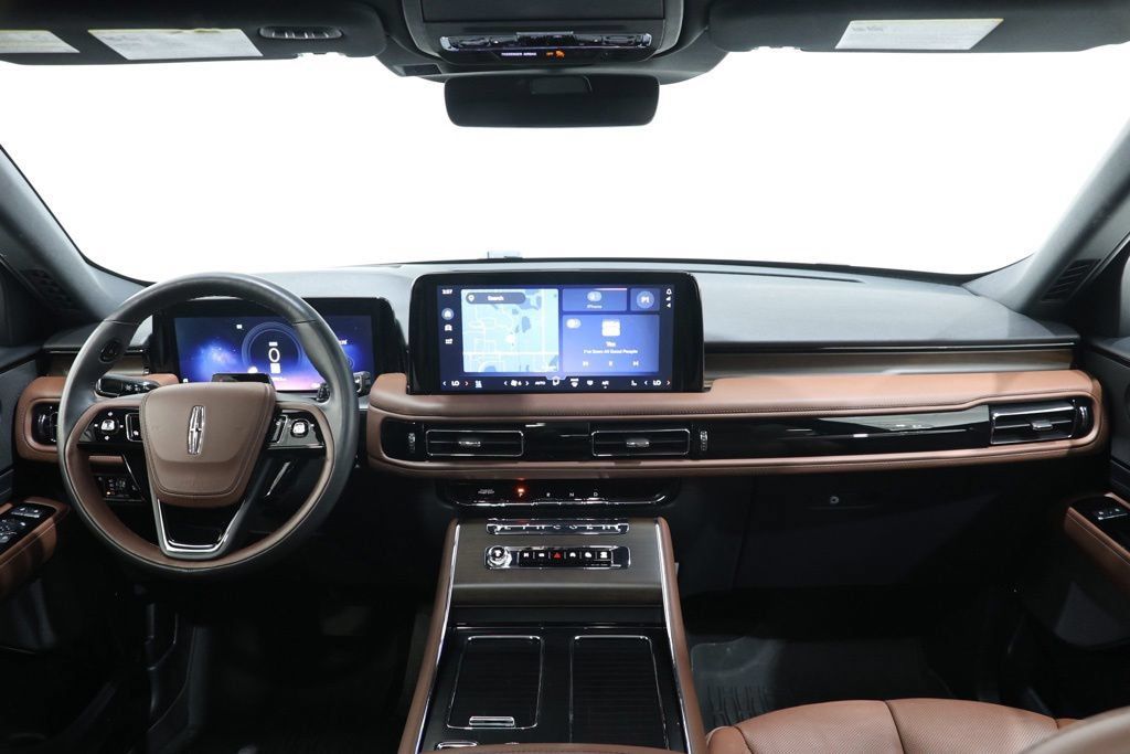 Used 2025 Lincoln Aviator Reserve w/ Illumination Package AWD/4WD image 15