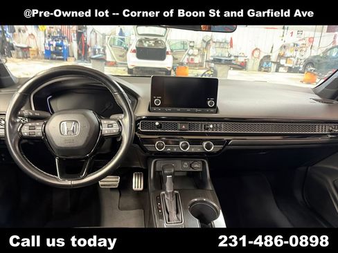 Used 2024 Honda Civic Sport image 17