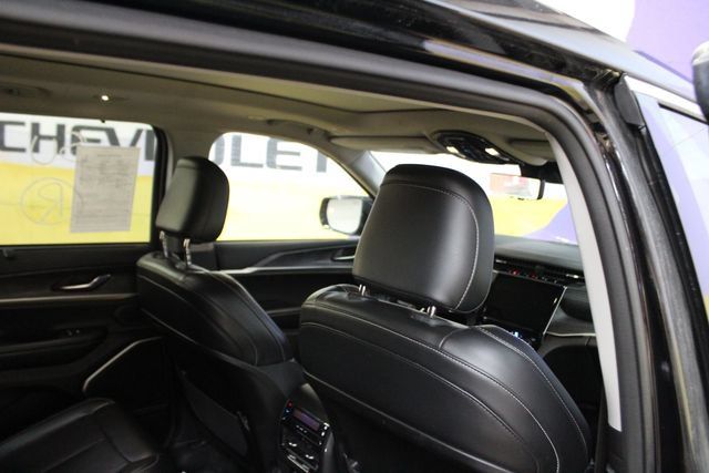Used 2021 Jeep Grand Cherokee L Limited w/ Luxury Tech Group II AWD/4WD image 10