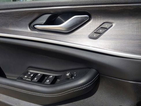 New 2025 Jeep Grand Cherokee L Limited w/ Black Appearance Package RWD image 13