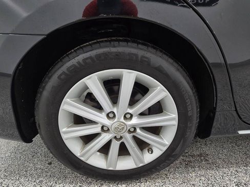 Used 2014 Toyota Camry XLE FWD image 32