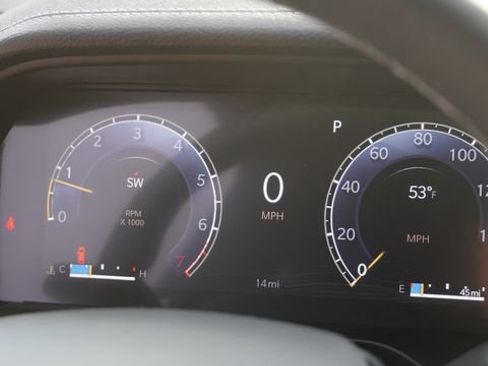 New 2025 Jeep Grand Cherokee Limited image 33