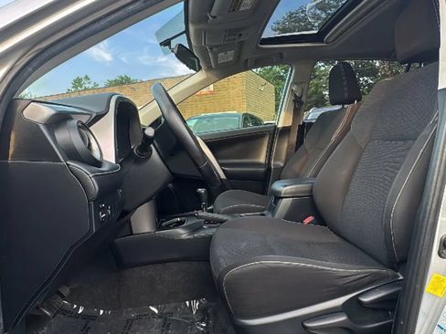 Used 2016 Toyota RAV4 XLE AWD/4WD image 11
