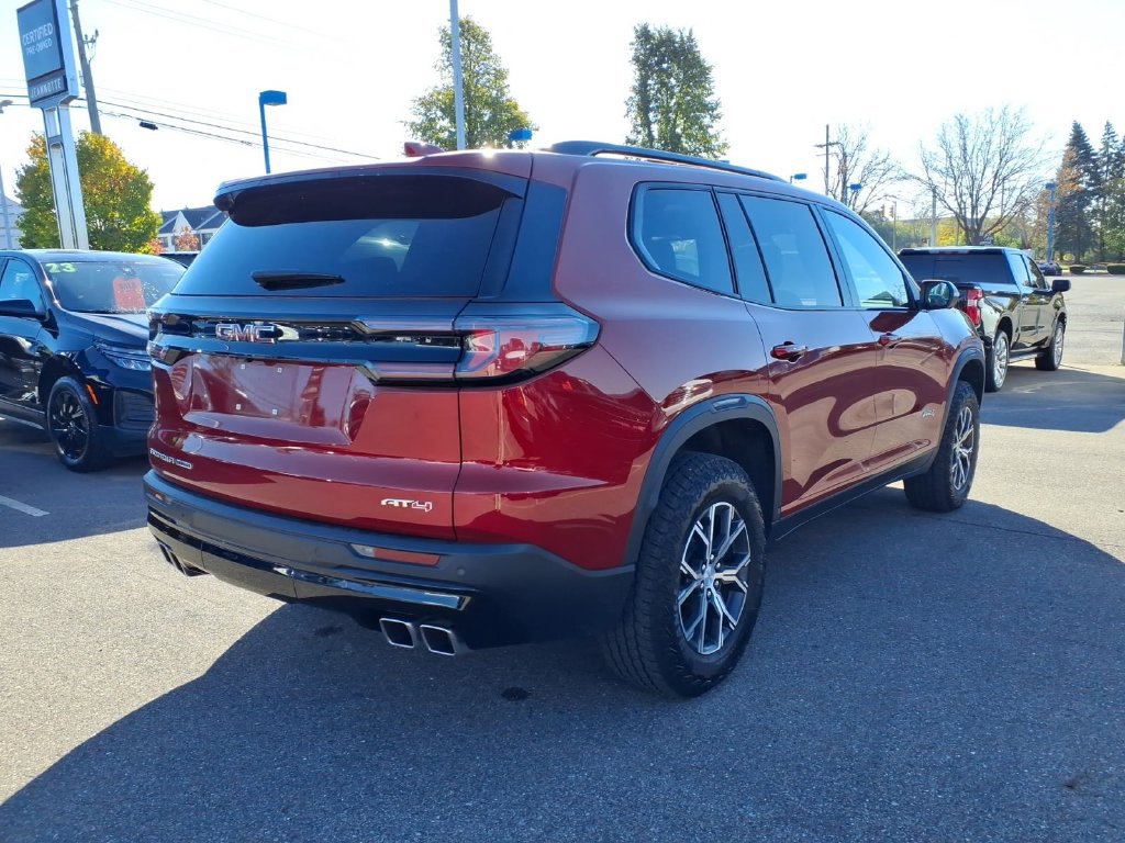 Used 2024 GMC Acadia AT4 w/ Luxury Package AWD/4WD image 4