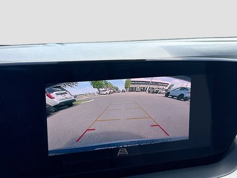 Used 2025 Buick Encore GX Preferred FWD image 16