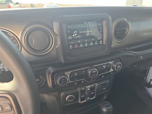 Used 2023 Jeep Wrangler Sport S image 21