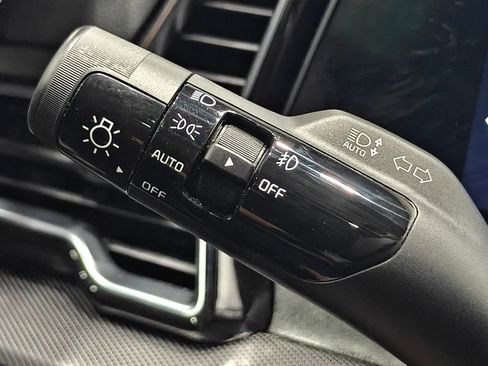 Used 2023 Kia Sportage SX image 60