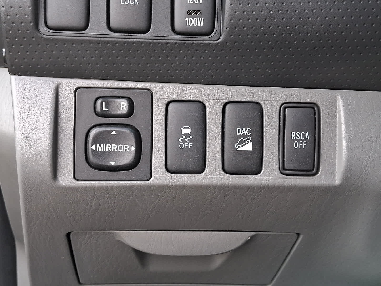 Used 2015 Toyota Tacoma 4x4 Double Cab w/ TRD Off-Road Package image 28