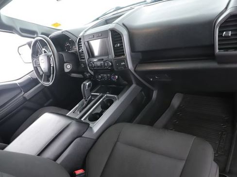 Used 2018 Ford F150 XLT w/ Equipment Group 302A Luxury AWD/4WD image 29