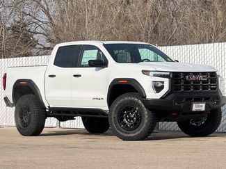 New 2026 GMC Canyon AT4X w/ AT4X AEV Edition video 2