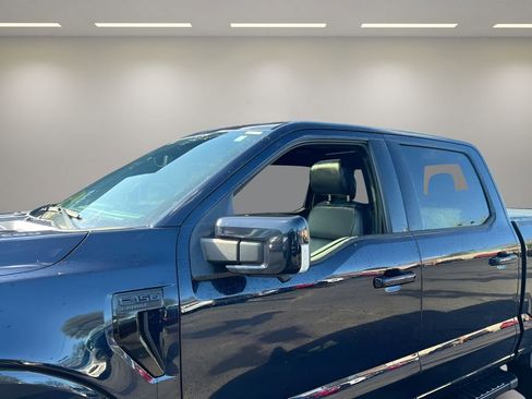 Used 2025 Ford F150 Lariat AWD/4WD image 27