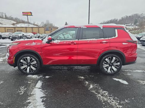 New 2026 Mitsubishi Outlander SE image 7