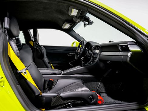 Used 2018 Porsche 911 GT3 image 26