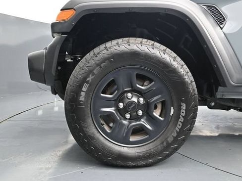 Used 2024 Jeep Wrangler Unlimited Sport AWD/4WD image 16