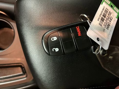 Used 2024 Dodge Durango SXT w/ Trailer Tow Group IV image 23