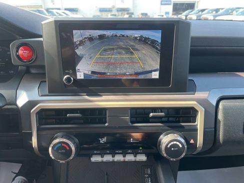 Used 2024 Toyota Tacoma TRD Sport RWD image 13