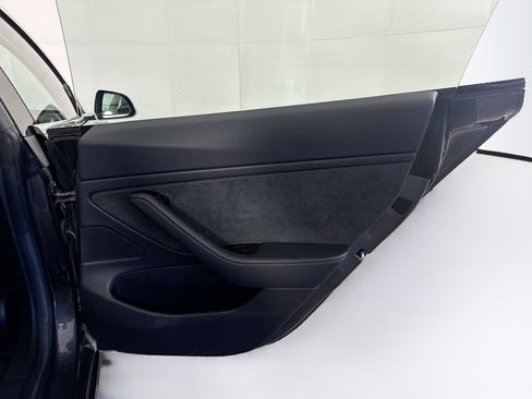 Used 2018 Tesla Model 3 Long Range image 29