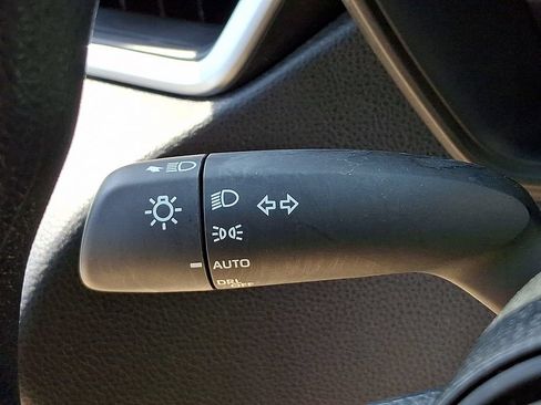 Used 2025 Toyota Corolla LE FWD image 25