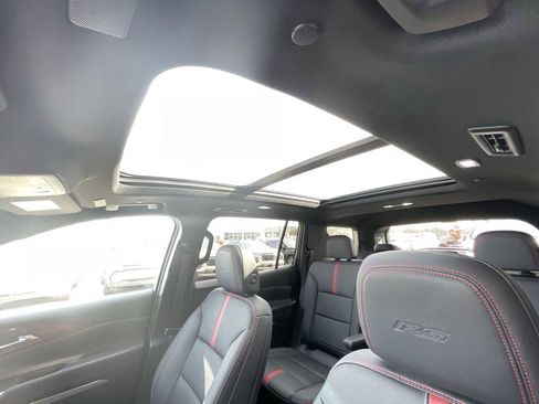 Certified 2024 Chevrolet Traverse RS image 18