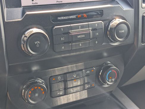 Used 2019 Ford F150 XL w/ Equipment Group 101A Mid AWD/4WD image 24