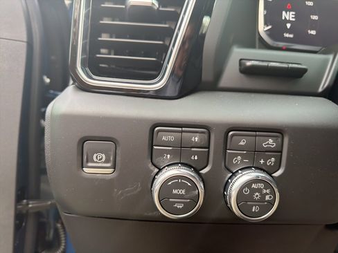 New 2026 GMC Sierra 2500 Denali Ultimate image 27