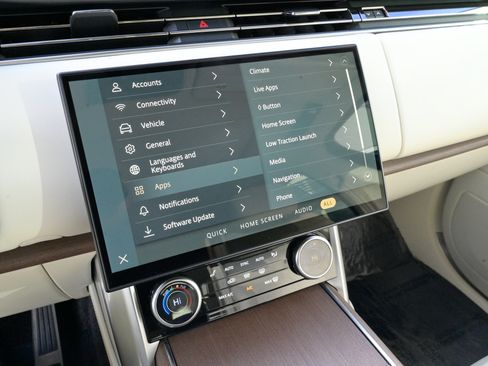 Used 2023 Land Rover Range Rover Autobiography image 25