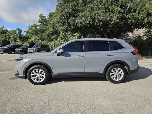 Used 2025 Honda CR-V LX image 4