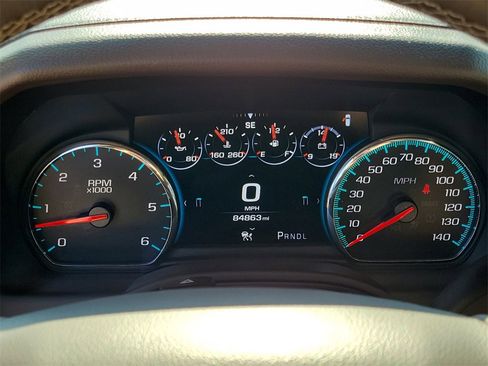 Used 2018 GMC Yukon Denali image 27