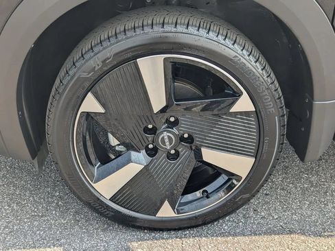 Certified 2026 Nissan Kicks SR FWD image 11