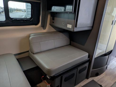 Used 2022 Mercedes-Benz Sprinter 2500 image 26