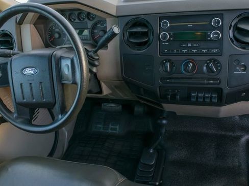 Used 2009 Ford F350 XL image 15
