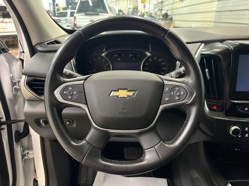 Used 2018 Chevrolet Traverse LT AWD/4WD image 15