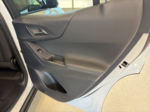 New 2026 Chevrolet Equinox LT image 42