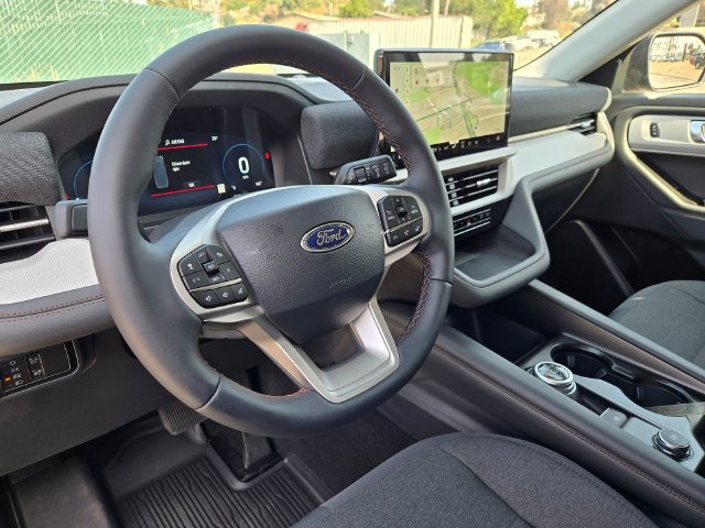 New 2026 Ford Explorer Active RWD image 6