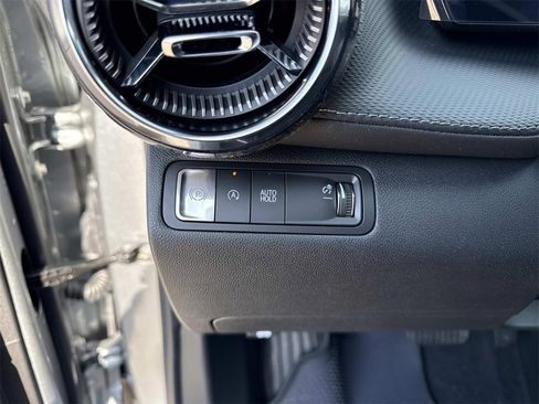 New 2026 Chevrolet Equinox LT image 12