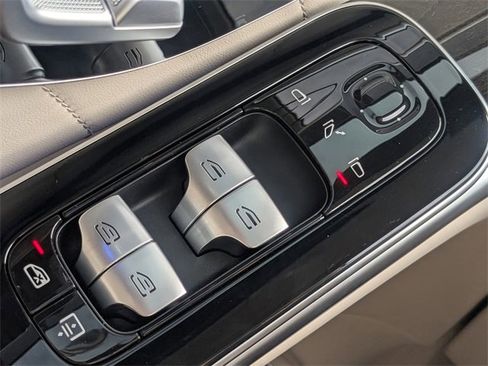 Used 2023 Mercedes-Benz S 580 4MATIC Sedan image 23