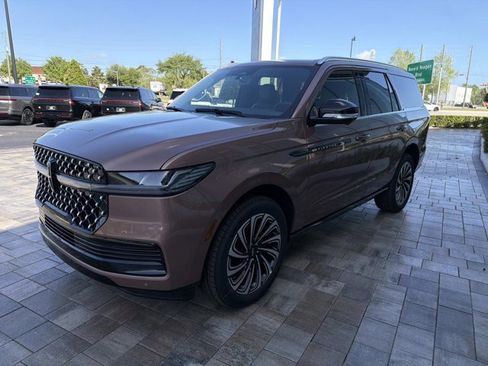 New 2026 Lincoln Navigator Black Label AWD/4WD image 5
