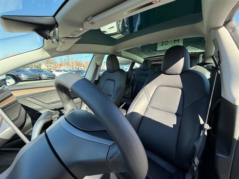Used 2023 Tesla Model 3 Long Range AWD/4WD image 9