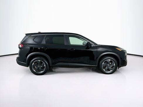 Used 2025 Nissan Rogue SV AWD/4WD image 10