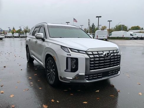 Certified 2025 Hyundai Palisade Calligraphy AWD/4WD image 12