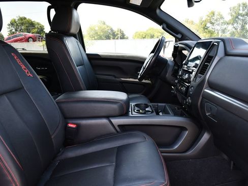 Used 2021 Nissan Titan PRO-4X w/ Pro-4x Convenience Package AWD/4WD image 27