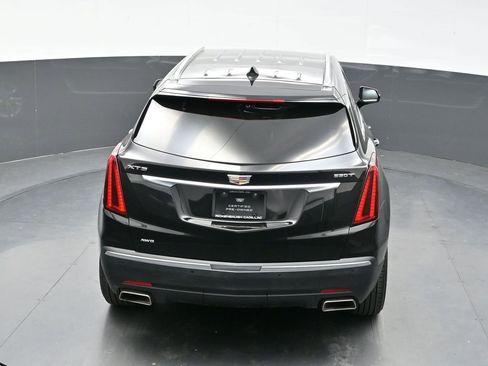 Certified 2025 Cadillac XT5 Luxury w/ LPO, Floor Liner Package AWD/4WD image 37