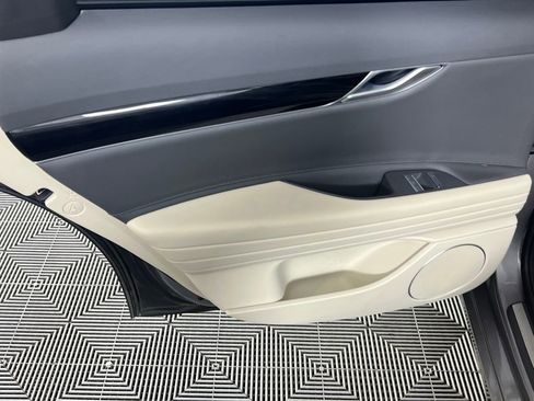 Used 2021 Genesis G80 2.5T image 26