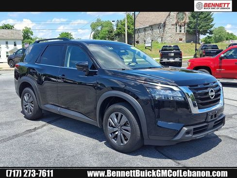 Used 2025 Nissan Pathfinder SV AWD/4WD image 1