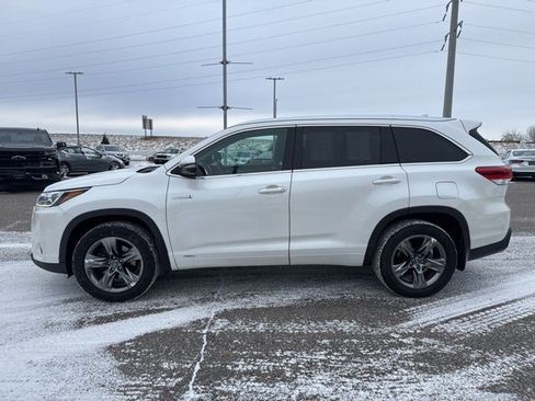 Used 2018 Toyota Highlander Limited Platinum image 8
