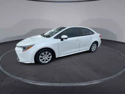 Used 2023 Toyota Corolla LE image 7