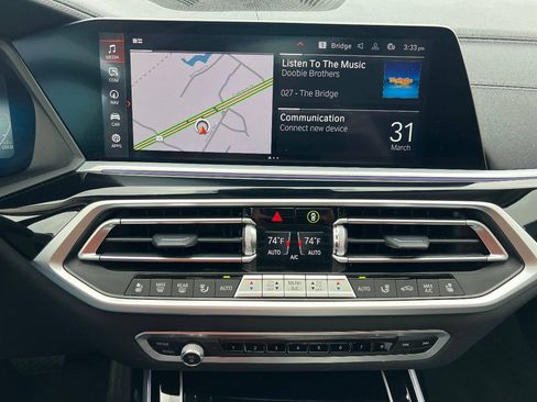 Used 2021 BMW X7 xDrive40i w/ Executive Package AWD/4WD image 12