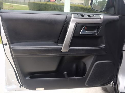 Used 2018 Toyota 4Runner SR5 image 14